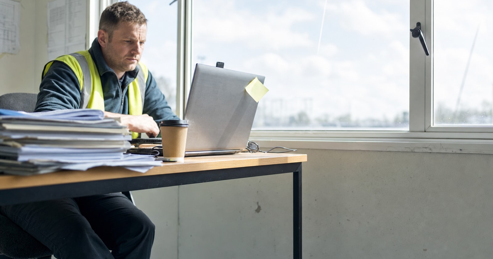 RFIs and Submittals Don't Belong in Your Inbox: A Project Controls Argument Worth Having / Les DDI et les soumissions n'ont pas leur place dans votre boîte de réception : un débat qui mérite d'être eu en gestion de projet