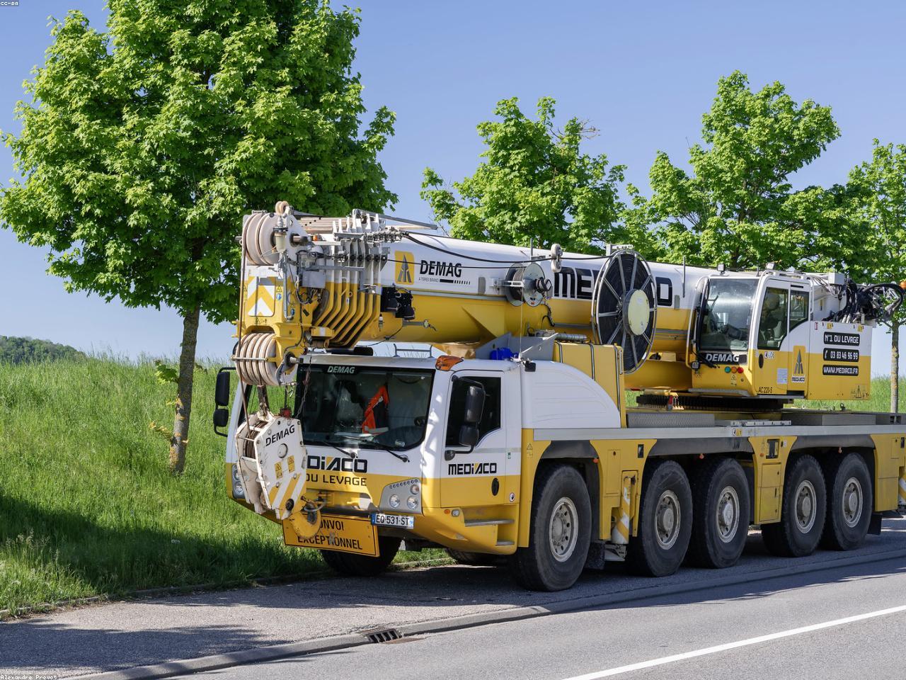 How AI is Transforming Construction Safety Standards